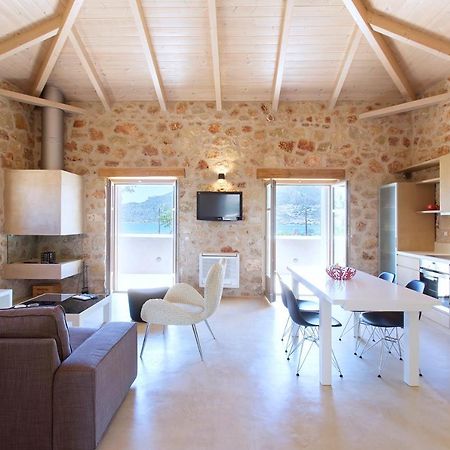 Mary'S Luxury Apartment Plytra 1 Екстериор снимка